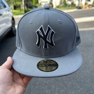 New York Yankees fitted hat